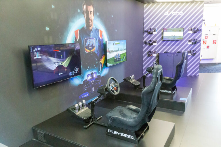 Racing seat